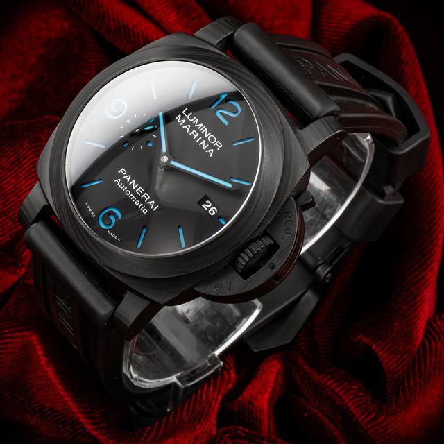 Panerai Luminor Marina Carbotech PAM01661 Image 4